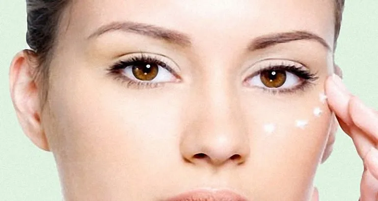 21 770x410 - 5 процедур для восстановления кожи после праздников